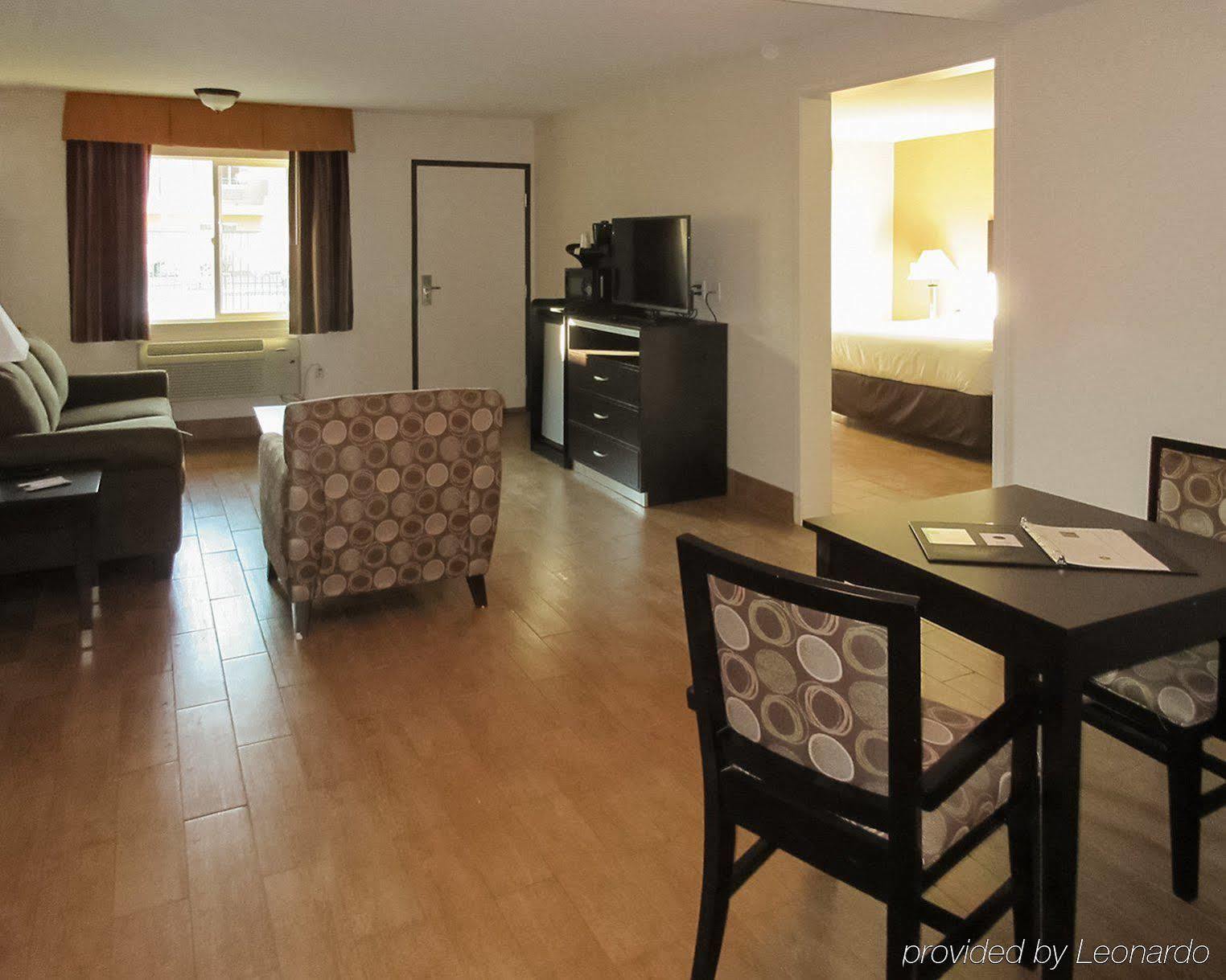 Quality & Near Downtown Hotel Bakersfield